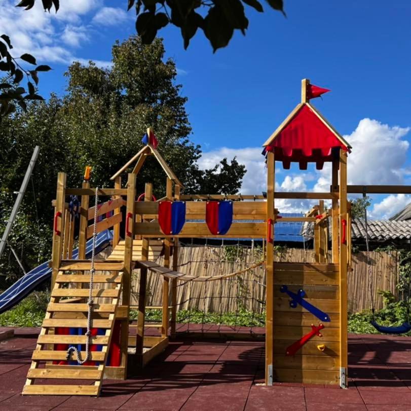 Aninosani Craita Merelor The Place מראה חיצוני תמונה